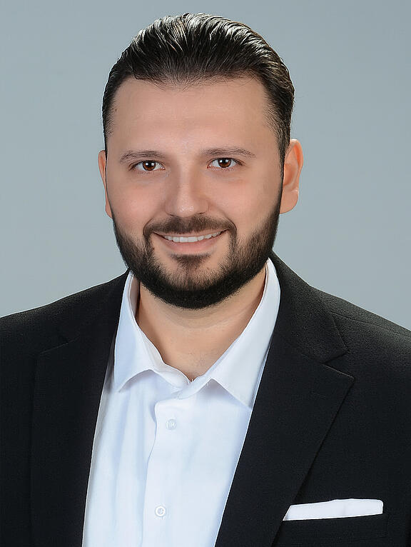 Karaduman - Lizenzierter Immobilienexperte Karaduman