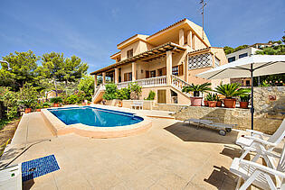 Villa with private for sale properties in Majorca