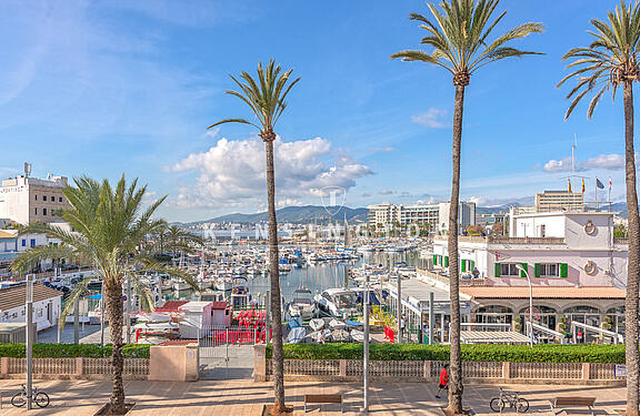 Penthouse in Portixol mit Meerblick