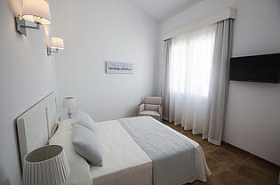 Hotel-Sineu-Double Bedroom