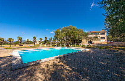 Finca en Algaida piscina