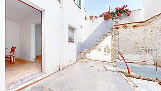 Townhouse-with-project-in-Pollensa-with-patio-and-terrace--07312025_061806
