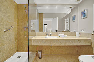 Elegant bathroom