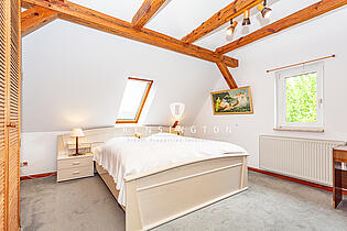 Schlafzimmer im OG