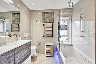 Bathroom in frontline apartment for sale