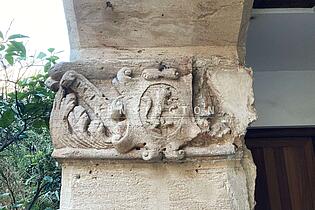 Column patio