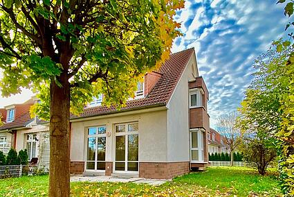 Hausansicht Garten