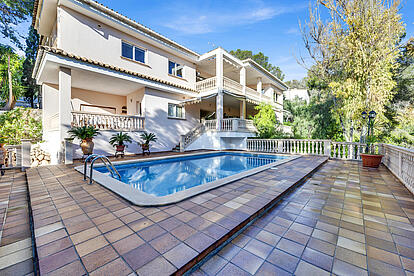 Villa for sale