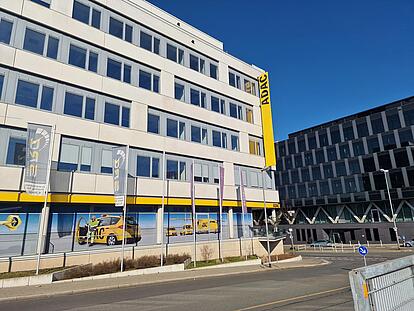 Gebäude Front