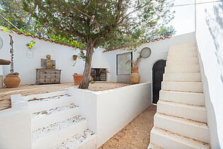 KPI1419 - Villa en venta - Villa zu verkaufen - Villa for sale - Villa te koop - www.kensington-ibiza.com - Noelle Politiek