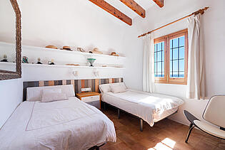 KPI1410 - Villa en venta - Villa zu verkaufen - Villa for sale - Villa te koop - www.kensington-ibiza.com - Noelle Politiek