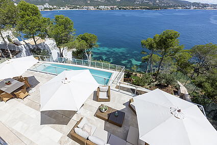 3. Sea view villa with pool in Torrenova