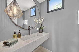 Sink area