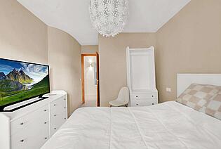 Master bedroom 3