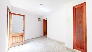 Townhouse-with-project-in-Pollensa-with-patio-and-terrace--07312025_062533