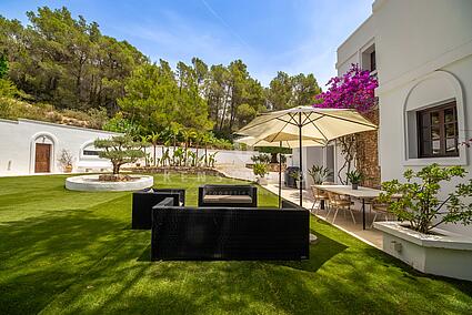 KPI1018 - Villa en venta - Villa zu verkaufen - Villa for sale - Villa te koop - www.kensington-ibiza.com - Noelle Politiek