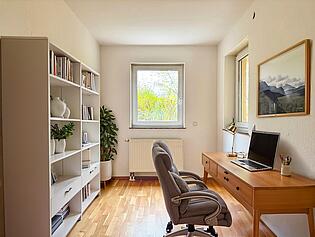 Arbeitszimmer staged