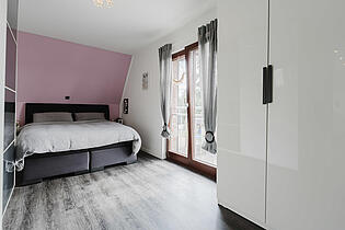 Schlafzimmer DG