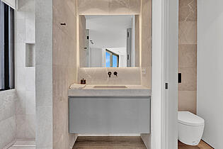 2nd Suit Bathroom