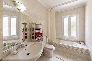 KPI1257 - Villa en venta - Villa zu verkaufen - Villa for sale - Villa te koop - www.kensington-ibiza.com - Noelle Politiek