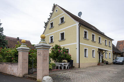 Mehrfamilienhaus