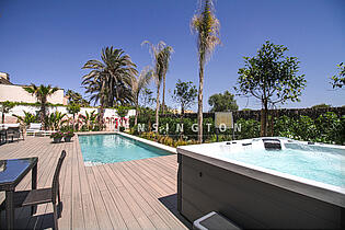 Villa en Ciudad Jardin terraza y piscina