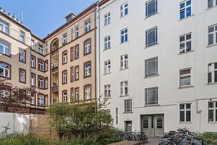 großer Innenhof