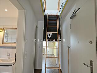 Treppe zum Dachboden