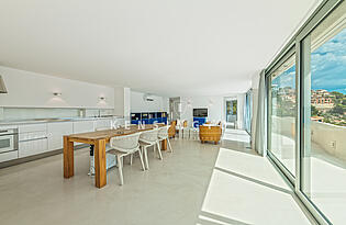 Apartment in Pt Andratx Mallorca - dining/living area