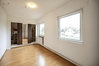 Kinderzimmer 1 (mit Einbauschrank)