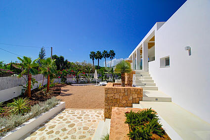 KPI1012 - Villa en venta - Villa zu verkaufen - Villa for sale - Villa te koop - www.kensington-ibiza.com - Noelle Politiek