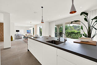 Modern kitchen in Portals