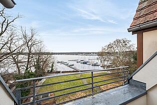  Balkon und Blick auf den großen Wannsee