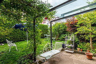 KZO00503 Tolles Stadthaus an zentraler Lage in Wetzikon - Gedeckter Sitzplatz