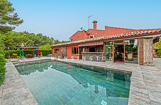 Villa en Esporles con jardin y piscina