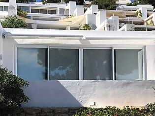 KPI1343 - Adosado en alquiler - Stadthaus zu verkaufen - Town house for rent - rijtjeshuis te koop - www.kensington-ibiza.com - Noelle Politiek