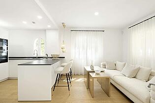 ceaed806-9953-4bbd-96af-6af859a38272