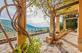 Finca with pool in Bunyola Mallorca-terrace views