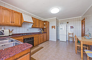 Finca-Valldemossa-Kitchen