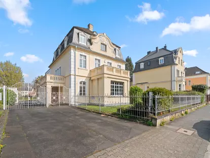 Außenaufnahme Villa