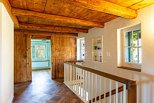 KZO00508 Flur 1. OG Wohnhaus