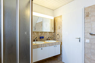 KZO00059 Wunderbar im Grünen - Freistehendes 7.5 Zimmer Einfamilienhaus - 