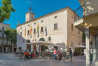 r-Sa Pobla square 03
