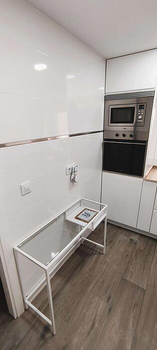 10 Cocina pared mesa