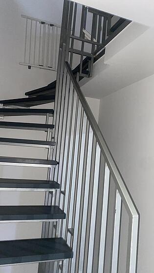 Treppenaufgang EG zum OG