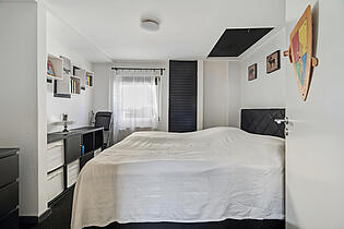 Schlafzimmer mit Spitzboden