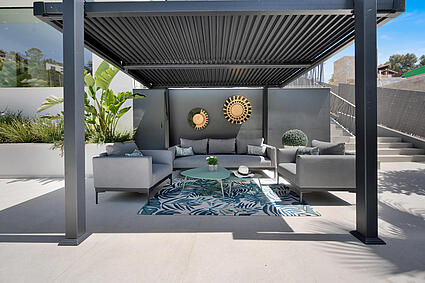 Pool deck 2
