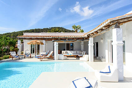 KPI1322 - Villa en venta - Villa zu verkaufen - Villa for sale - Villa te koop - www.kensington-ibiza.com - Noelle Politiek