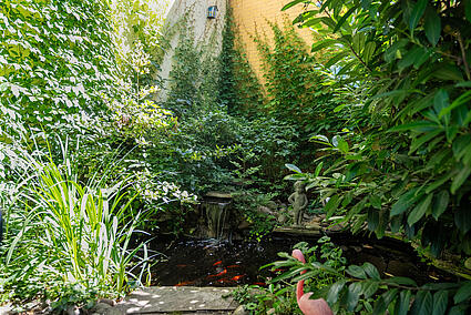 Teich im Innenhof