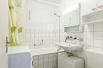 KZO00060 3.5 Zimmer Etagenwohnung in Zell - Bad